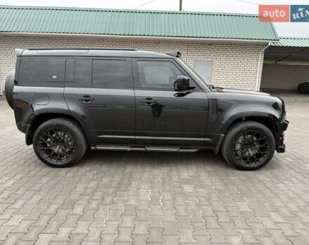 Ленд Ровер Дефендер 2022 в Глобино на Automoto.ua Черный Ленд Ровер Дефендер, объемом двигателя 3 л и пробегом 80 тыс. км за 83500 $, фото 6 на Automoto.ua