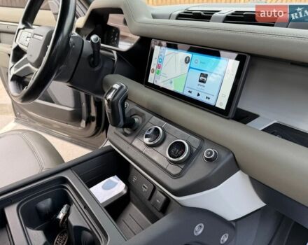 Черный Ленд Ровер Дефендер, объемом двигателя 3 л и пробегом 72 тыс. км за 75999 $, фото 100 на Automoto.ua