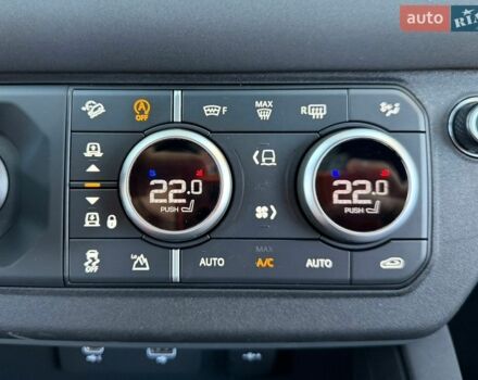 Черный Ленд Ровер Дефендер, объемом двигателя 3 л и пробегом 84 тыс. км за 82000 $, фото 73 на Automoto.ua