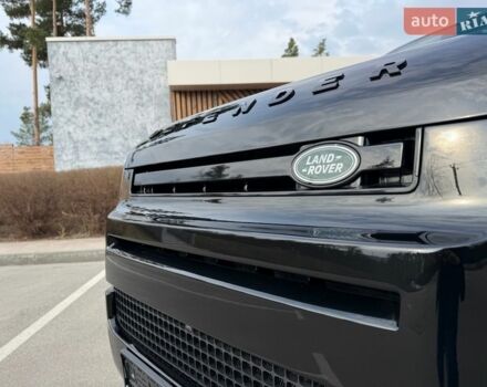 Черный Ленд Ровер Дефендер, объемом двигателя 3 л и пробегом 72 тыс. км за 75999 $, фото 48 на Automoto.ua