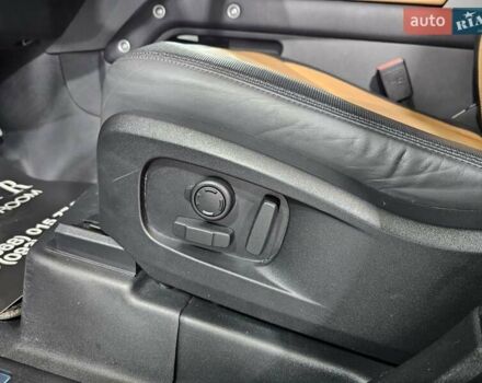 Черный Ленд Ровер Дефендер, объемом двигателя 3 л и пробегом 23 тыс. км за 99999 $, фото 28 на Automoto.ua