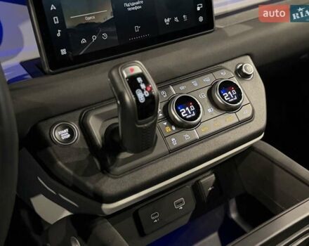 Черный Ленд Ровер Дефендер, объемом двигателя 3 л и пробегом 39 тыс. км за 82900 $, фото 26 на Automoto.ua