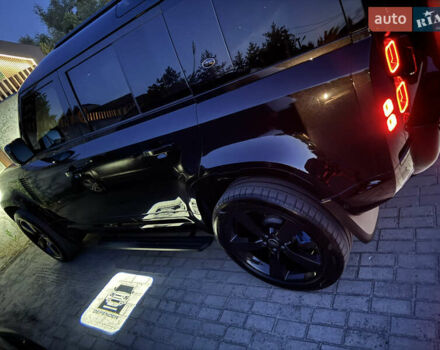 Черный Ленд Ровер Дефендер, объемом двигателя 3 л и пробегом 86 тыс. км за 81000 $, фото 42 на Automoto.ua