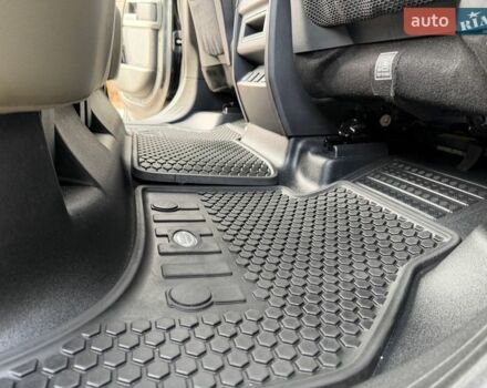 Черный Ленд Ровер Дефендер, объемом двигателя 3 л и пробегом 72 тыс. км за 75999 $, фото 113 на Automoto.ua