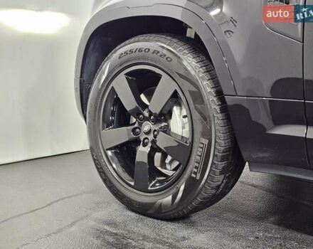 Черный Ленд Ровер Дефендер, объемом двигателя 3 л и пробегом 23 тыс. км за 99999 $, фото 47 на Automoto.ua