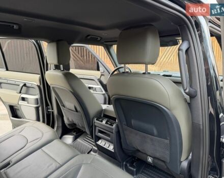 Черный Ленд Ровер Дефендер, объемом двигателя 3 л и пробегом 72 тыс. км за 75999 $, фото 108 на Automoto.ua