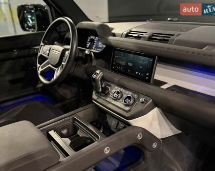 Черный Ленд Ровер Дефендер, объемом двигателя 3 л и пробегом 39 тыс. км за 82900 $, фото 24 на Automoto.ua