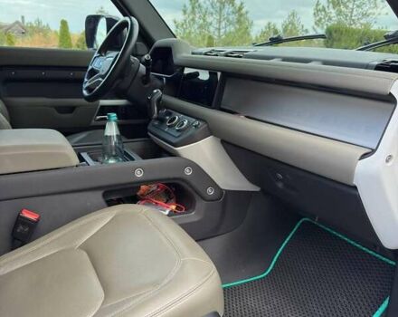 Черный Ленд Ровер Дефендер, объемом двигателя 3 л и пробегом 70 тыс. км за 75000 $, фото 23 на Automoto.ua