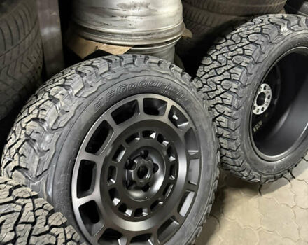 Черный Ленд Ровер Дефендер, объемом двигателя 5 л и пробегом 19 тыс. км за 138500 $, фото 10 на Automoto.ua