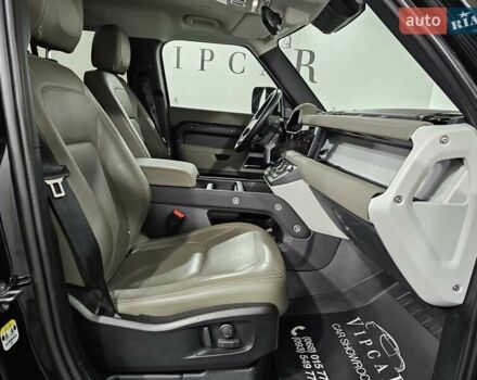 Черный Ленд Ровер Дефендер, объемом двигателя 3 л и пробегом 90 тыс. км за 72999 $, фото 15 на Automoto.ua