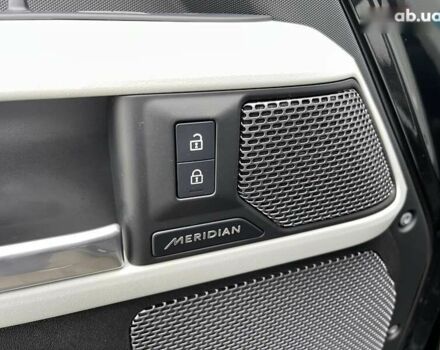 Чорний Ленд Ровер Дефендер, об'ємом двигуна 3 л та пробігом 6 тис. км за 89900 $, фото 11 на Automoto.ua