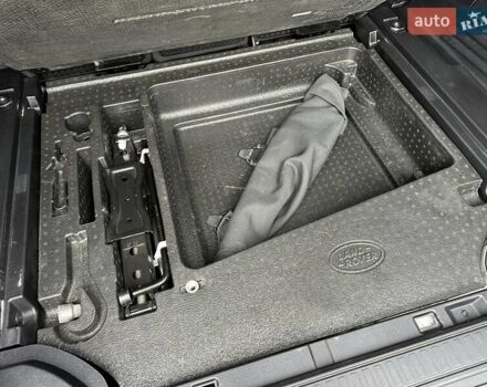 Черный Ленд Ровер Дефендер, объемом двигателя 3 л и пробегом 80 тыс. км за 84900 $, фото 33 на Automoto.ua