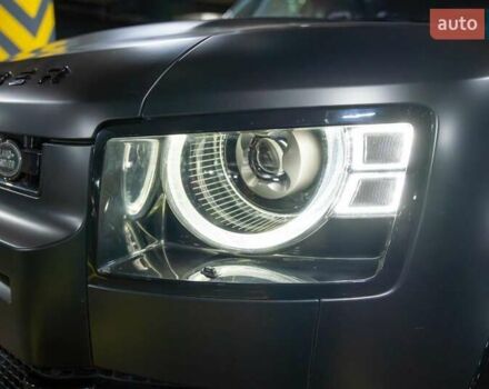 Черный Ленд Ровер Дефендер, объемом двигателя 5 л и пробегом 16 тыс. км за 140000 $, фото 2 на Automoto.ua