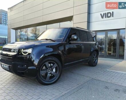 Черный Ленд Ровер Дефендер, объемом двигателя 3 л и пробегом 81 тыс. км за 85325 $, фото 2 на Automoto.ua