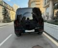 Чорний Ленд Ровер Дефендер, об'ємом двигуна 3 л та пробігом 108 тис. км за 75000 $, фото 6 на Automoto.ua