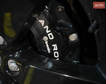 Черный Ленд Ровер Дефендер, объемом двигателя 5 л и пробегом 16 тыс. км за 140000 $, фото 7 на Automoto.ua