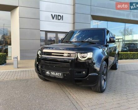 Черный Ленд Ровер Дефендер, объемом двигателя 3 л и пробегом 81 тыс. км за 85325 $, фото 7 на Automoto.ua