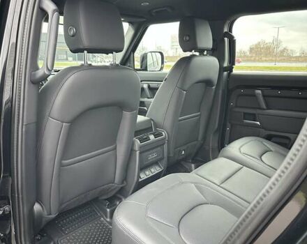 Чорний Ленд Ровер Дефендер, об'ємом двигуна 3 л та пробігом 14 тис. км за 112500 $, фото 18 на Automoto.ua