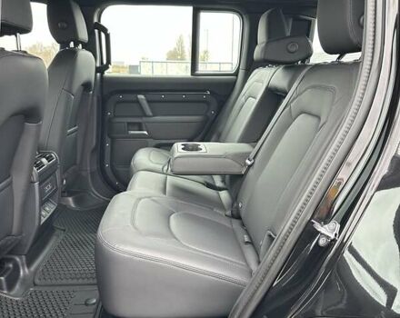 Чорний Ленд Ровер Дефендер, об'ємом двигуна 3 л та пробігом 14 тис. км за 112500 $, фото 20 на Automoto.ua