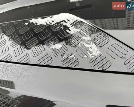 Черный Ленд Ровер Дефендер, объемом двигателя 3 л и пробегом 1 тыс. км за 125222 $, фото 3 на Automoto.ua