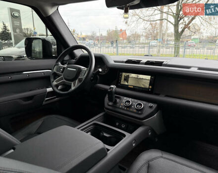 Черный Ленд Ровер Дефендер, объемом двигателя 3 л и пробегом 21 тыс. км за 87000 $, фото 29 на Automoto.ua