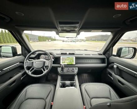 Чорний Ленд Ровер Дефендер, об'ємом двигуна 3 л та пробігом 14 тис. км за 112500 $, фото 23 на Automoto.ua