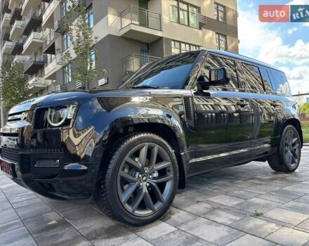 Ленд Ровер Дефендер 2024 у Києві на Automoto.ua Чорний Ленд Ровер Дефендер, об'ємом двигуна 3 л та пробігом 15 тис. км за 111000 $, фото 15 на Automoto.ua