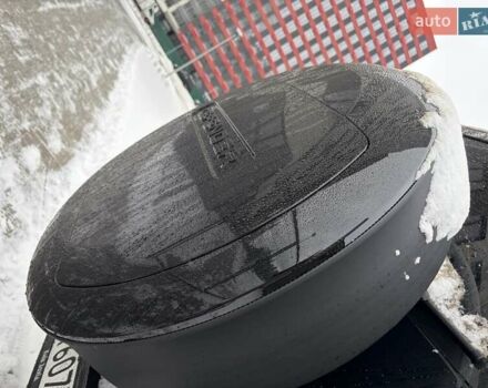 Черный Ленд Ровер Дефендер, объемом двигателя 3 л и пробегом 1 тыс. км за 125222 $, фото 17 на Automoto.ua