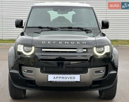 Чорний Ленд Ровер Дефендер, об'ємом двигуна 3 л та пробігом 14 тис. км за 112500 $, фото 1 на Automoto.ua