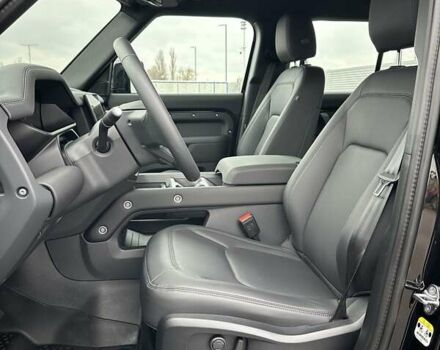 Чорний Ленд Ровер Дефендер, об'ємом двигуна 3 л та пробігом 14 тис. км за 112500 $, фото 13 на Automoto.ua