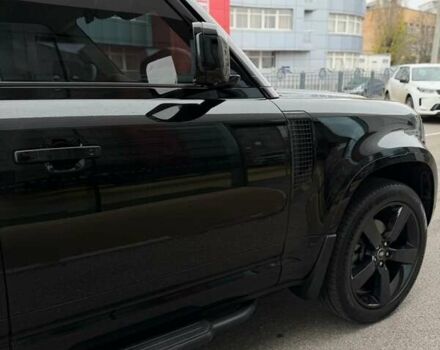 Чорний Ленд Ровер Дефендер, об'ємом двигуна 3 л та пробігом 18 тис. км за 109000 $, фото 14 на Automoto.ua