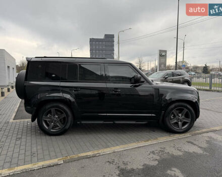 Черный Ленд Ровер Дефендер, объемом двигателя 3 л и пробегом 21 тыс. км за 87000 $, фото 3 на Automoto.ua