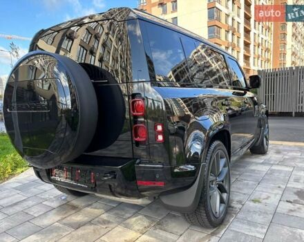 Ленд Ровер Дефендер 2024 у Києві на Automoto.ua Чорний Ленд Ровер Дефендер, об'ємом двигуна 3 л та пробігом 15 тис. км за 111000 $, фото 21 на Automoto.ua