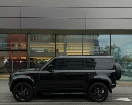Чорний Ленд Ровер Дефендер, об'ємом двигуна 3 л та пробігом 18 тис. км за 109000 $, фото 6 на Automoto.ua