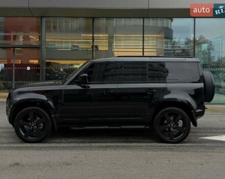 Черный Ленд Ровер Дефендер, объемом двигателя 3 л и пробегом 26 тыс. км за 97000 $, фото 6 на Automoto.ua
