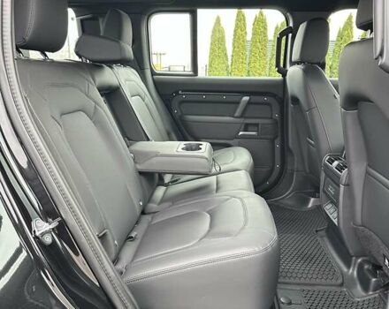 Чорний Ленд Ровер Дефендер, об'ємом двигуна 3 л та пробігом 14 тис. км за 112500 $, фото 26 на Automoto.ua