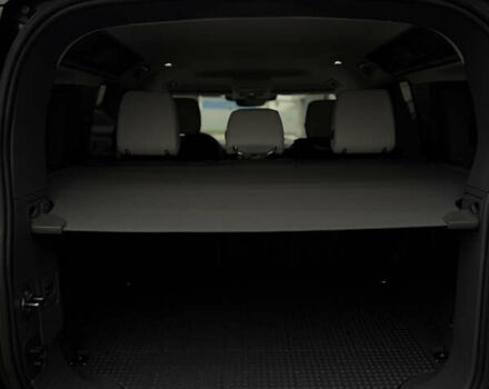 Чорний Ленд Ровер Дефендер, об'ємом двигуна 3 л та пробігом 18 тис. км за 109000 $, фото 44 на Automoto.ua