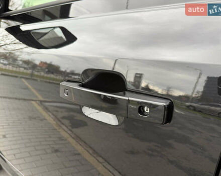 Черный Ленд Ровер Дефендер, объемом двигателя 3 л и пробегом 21 тыс. км за 87000 $, фото 13 на Automoto.ua