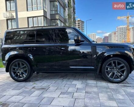 Ленд Ровер Дефендер 2024 у Києві на Automoto.ua Чорний Ленд Ровер Дефендер, об'ємом двигуна 3 л та пробігом 15 тис. км за 111000 $, фото 35 на Automoto.ua