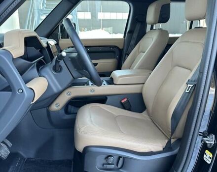 Чорний Ленд Ровер Дефендер, об'ємом двигуна 3 л та пробігом 17 тис. км за 117900 $, фото 13 на Automoto.ua