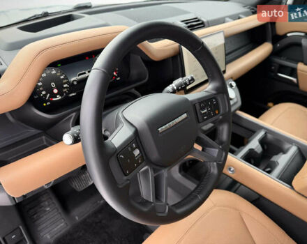 Черный Ленд Ровер Дефендер, объемом двигателя 3 л и пробегом 19 тыс. км за 135000 $, фото 45 на Automoto.ua