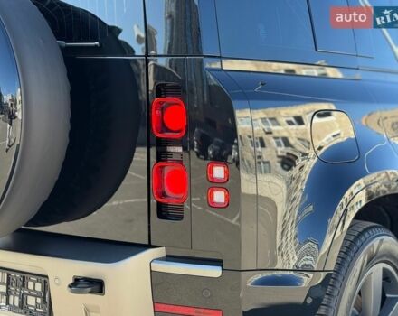 Черный Ленд Ровер Дефендер, объемом двигателя 3 л и пробегом 1 тыс. км за 103000 $, фото 16 на Automoto.ua