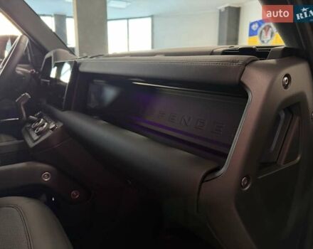 Чорний Ленд Ровер Дефендер, об'ємом двигуна 3 л та пробігом 7 тис. км за 102500 $, фото 60 на Automoto.ua