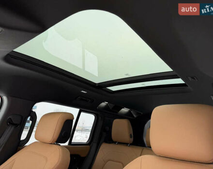 Черный Ленд Ровер Дефендер, объемом двигателя 3 л и пробегом 19 тыс. км за 135000 $, фото 43 на Automoto.ua