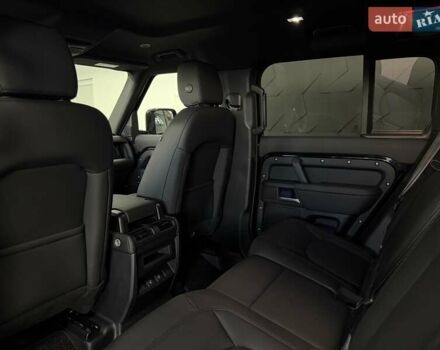 Чорний Ленд Ровер Дефендер, об'ємом двигуна 3 л та пробігом 7 тис. км за 102500 $, фото 52 на Automoto.ua