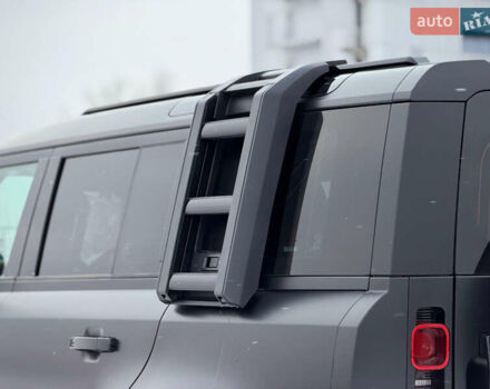 Черный Ленд Ровер Дефендер, объемом двигателя 3 л и пробегом 19 тыс. км за 135000 $, фото 24 на Automoto.ua