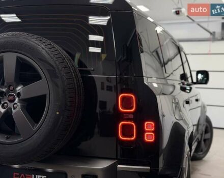 Чорний Ленд Ровер Дефендер, об'ємом двигуна 3 л та пробігом 7 тис. км за 102500 $, фото 19 на Automoto.ua