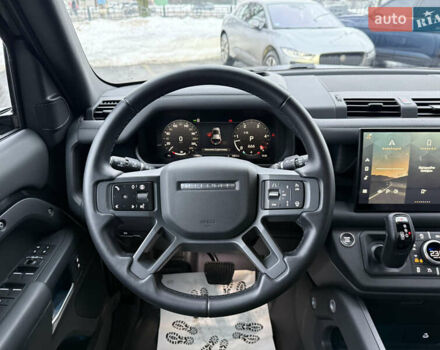 Черный Ленд Ровер Дефендер, объемом двигателя 3 л и пробегом 16 тыс. км за 118000 $, фото 19 на Automoto.ua