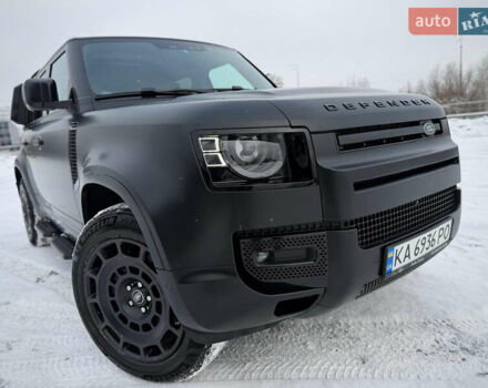 Черный Ленд Ровер Дефендер, объемом двигателя 3 л и пробегом 19 тыс. км за 135000 $, фото 9 на Automoto.ua