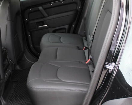 Черный Ленд Ровер Дефендер, объемом двигателя 3 л и пробегом 7 тыс. км за 92890 $, фото 17 на Automoto.ua